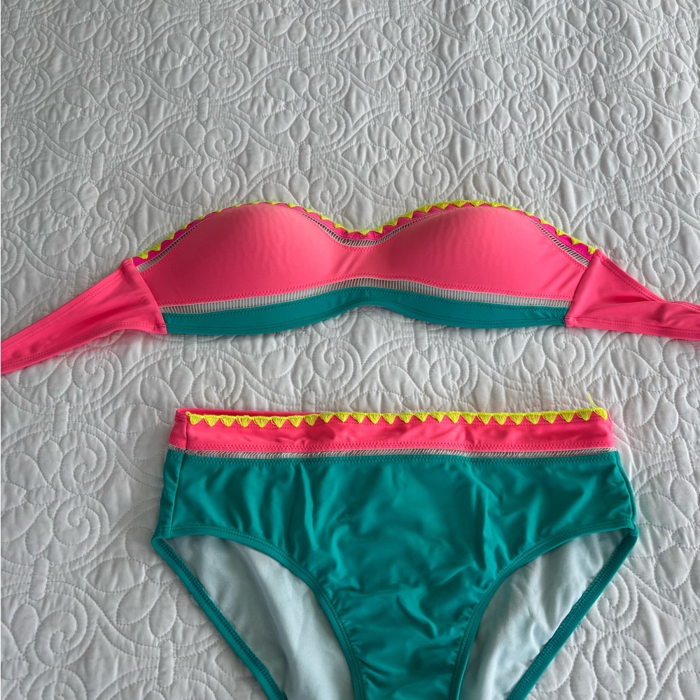 EUC Pink and Teal Bikini Set Bottom Size Jr. M, 7-9 & Top Size Jr. L, 11-13